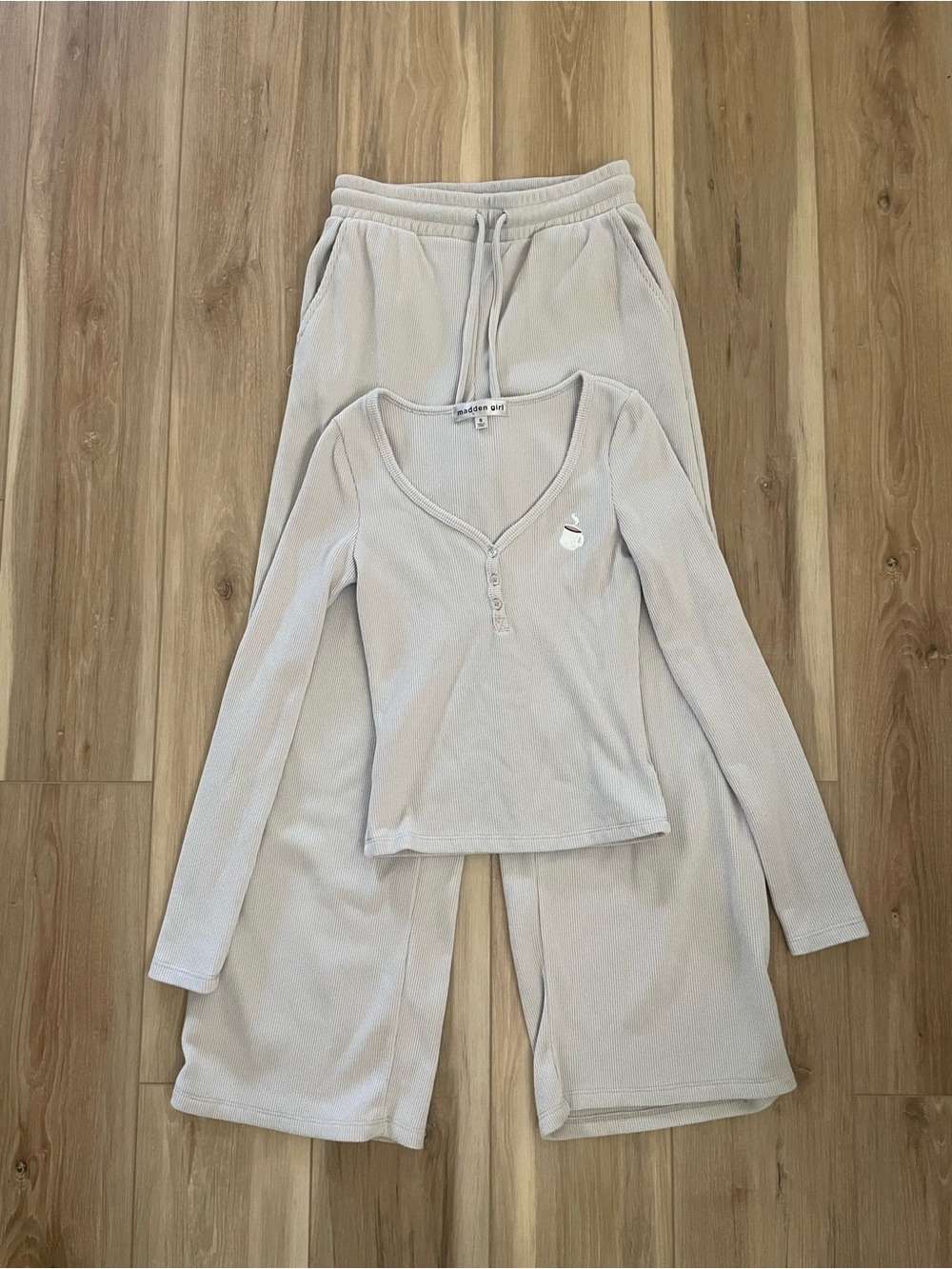 Madden Girl Light Gray Ribbed Henley Top & Lounge Pants Set